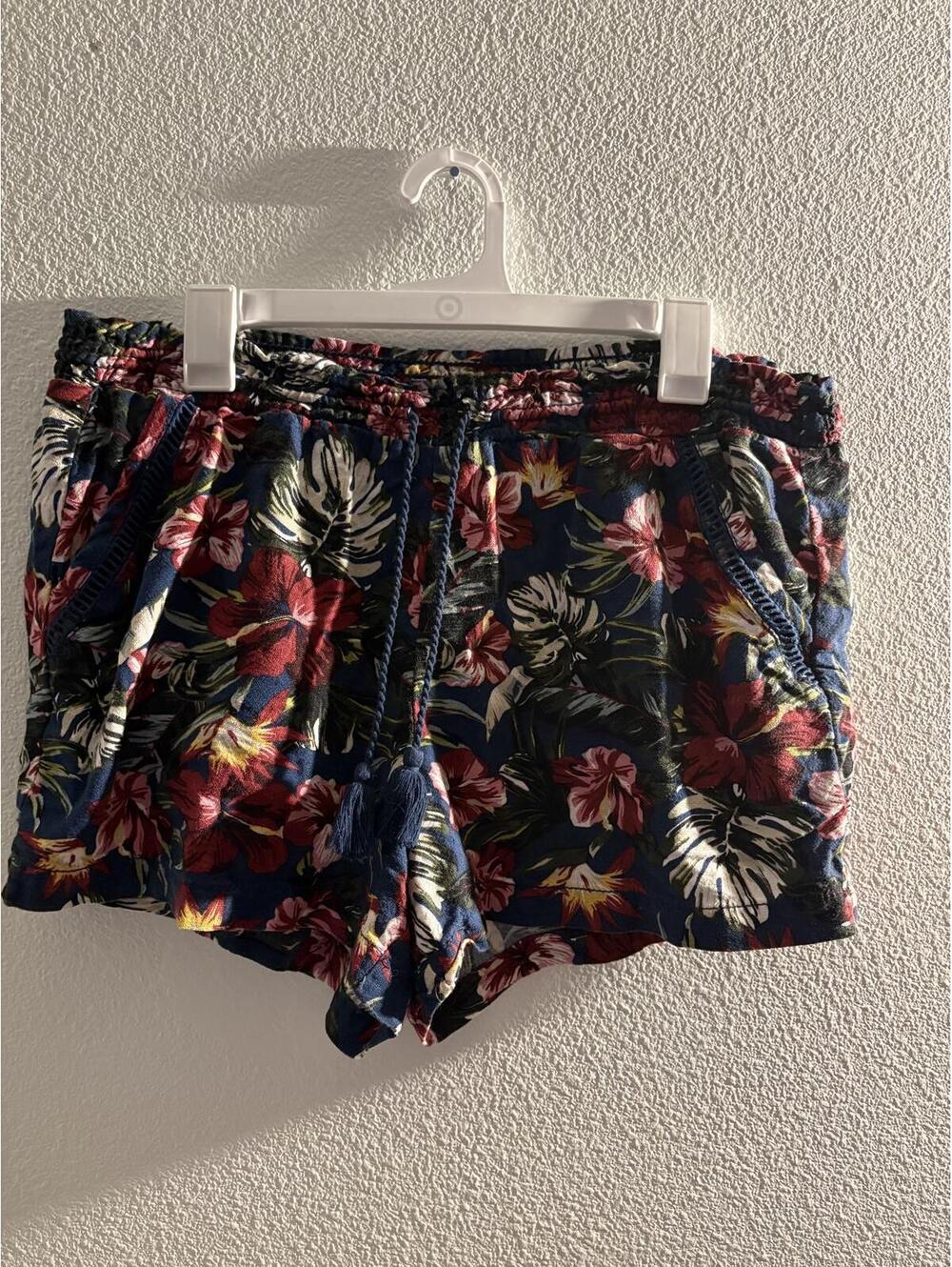 April Kiss Floral Print Drawstring Shorts